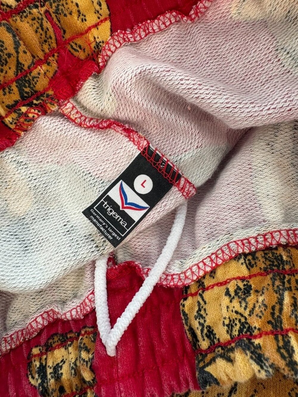 Late 1980s Teddy Bear Sweat Pants, red - Picture 5 of 5